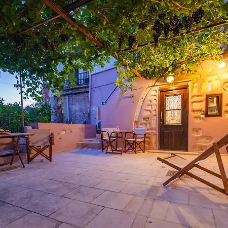 Διαμέρισμα Marthas Delight *