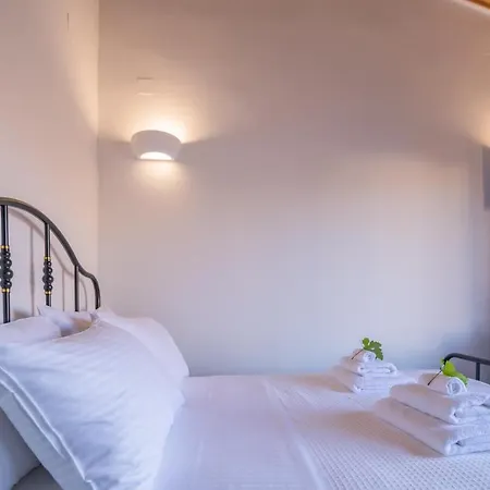 Marthas Delight Апартаменты *